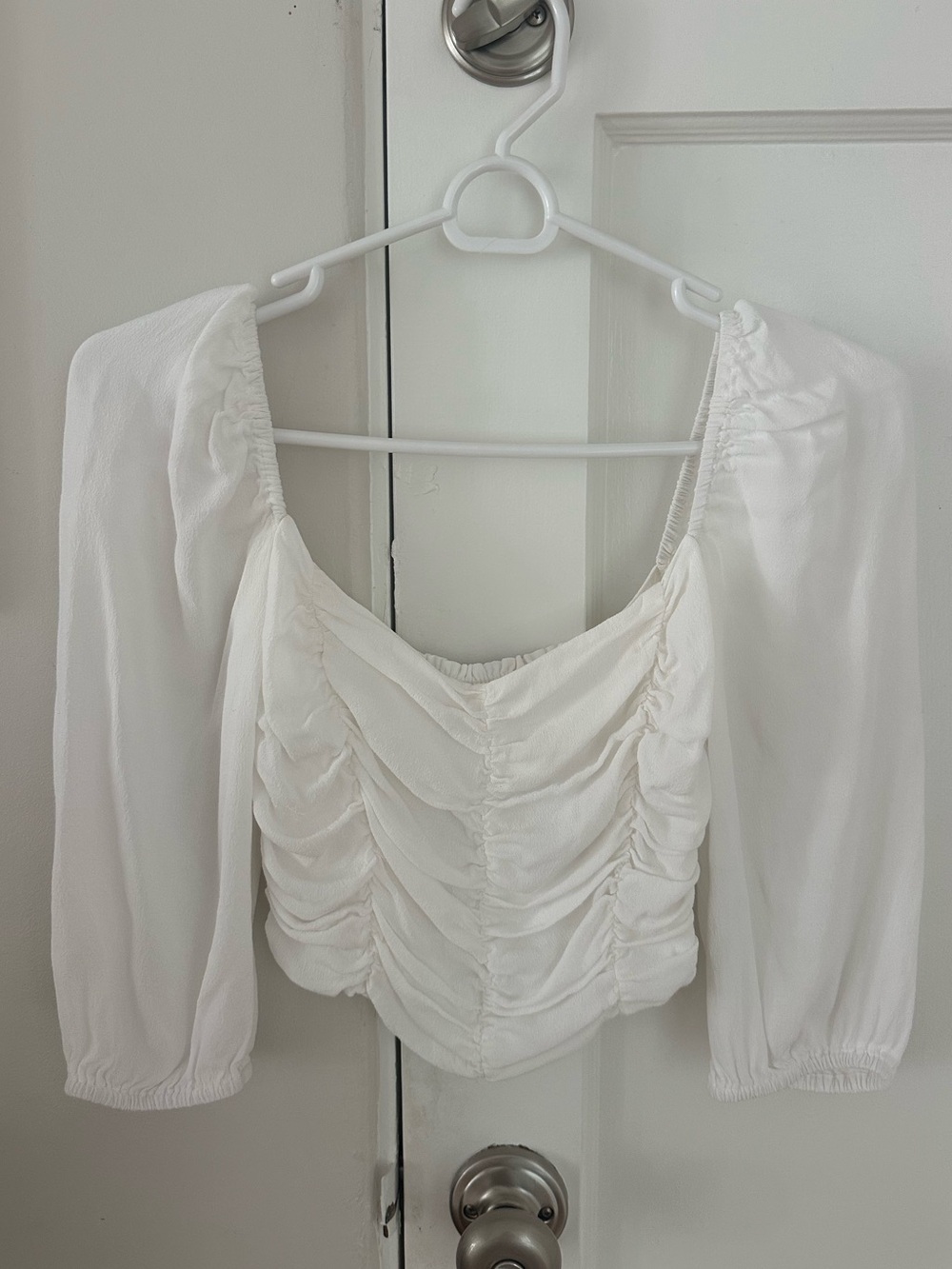 Aritzia Wilfred White Ruched Sheer Sleeves Blouse